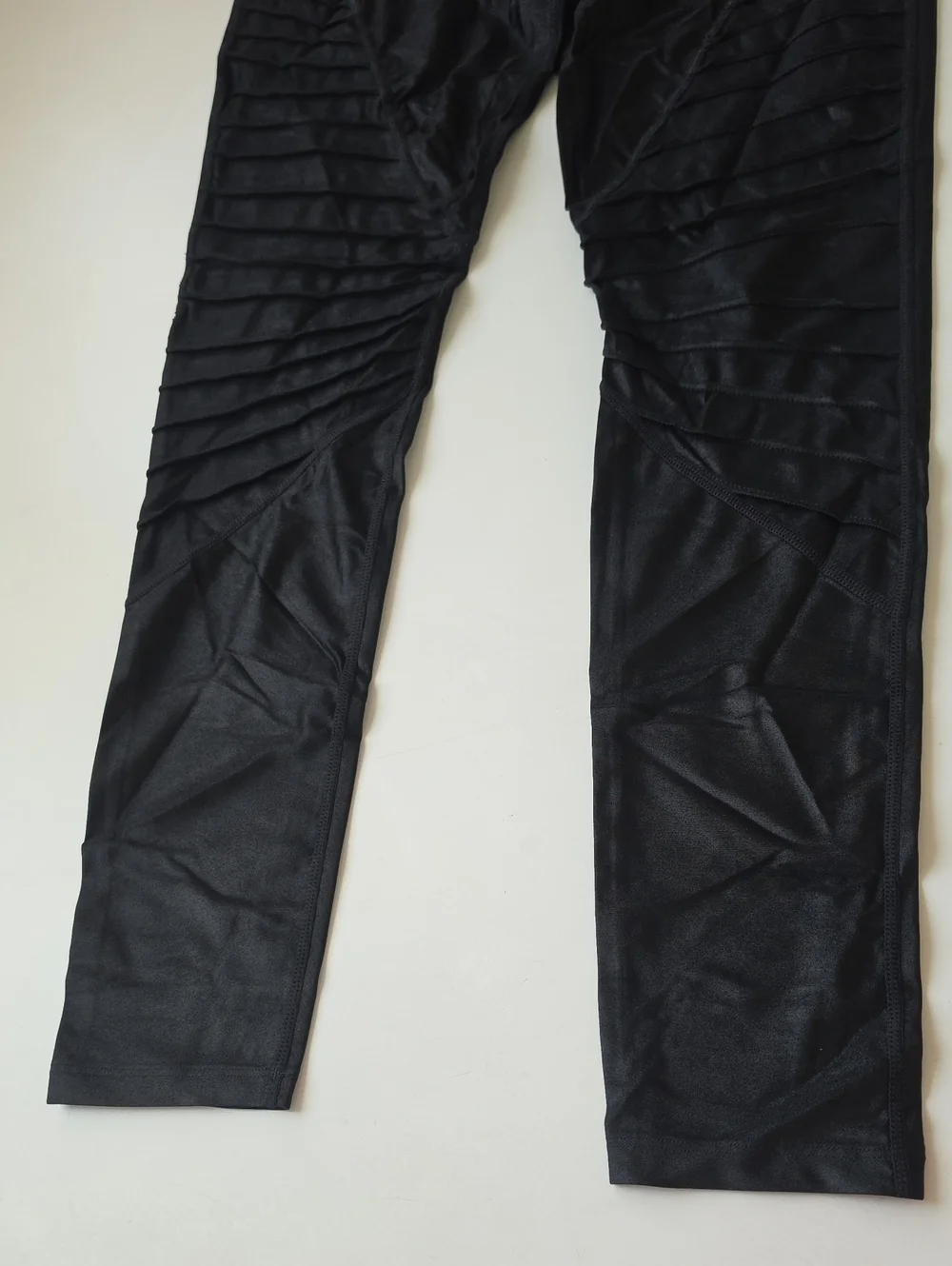 Carbon38 metallic pleat pin tuck moto shine leggings